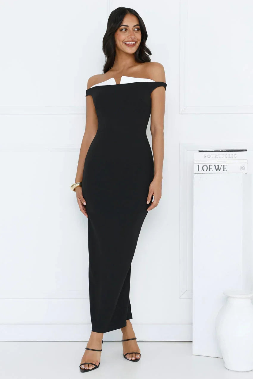 Turn Around Off Shoulder Maxi Dress Black