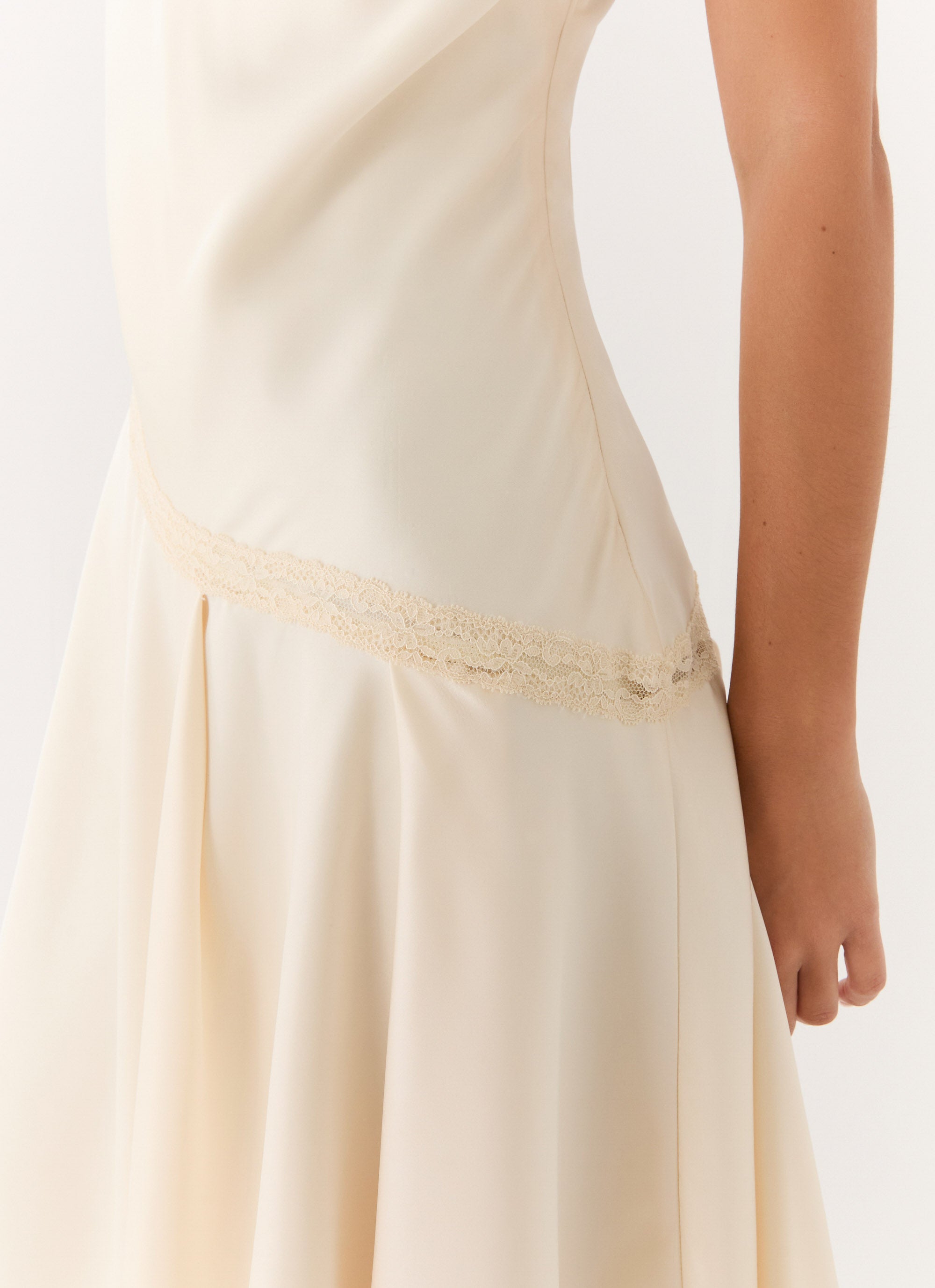 Cleosa Asymmetrical Midi Dress White